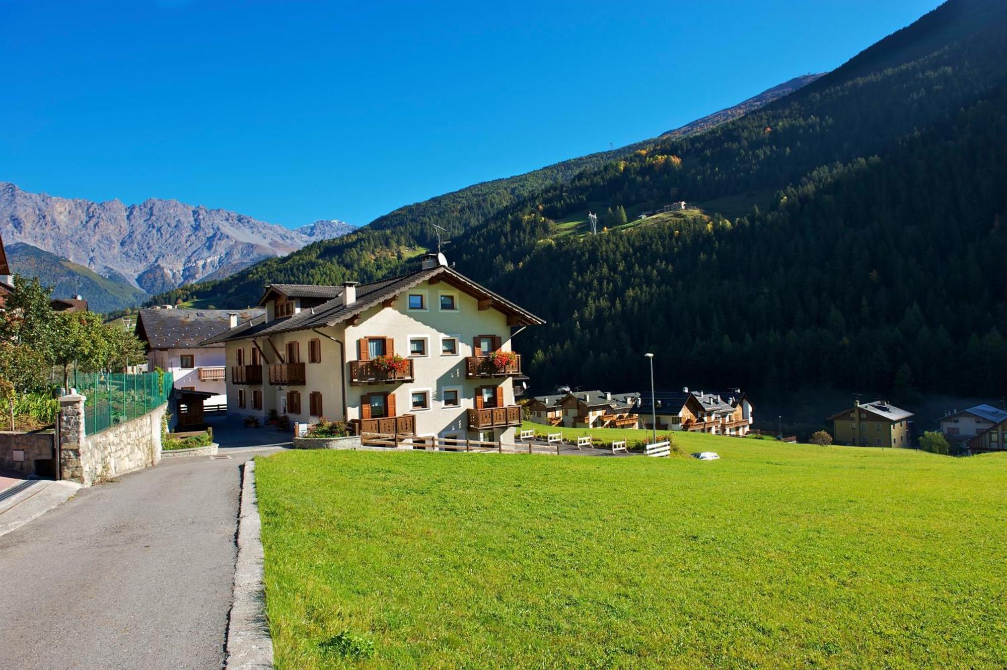Casa Sofia Villa Valdisotto Bagian luar foto